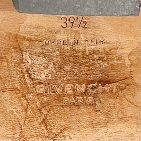 Givenchy Paris Studded Ankle Boots Black Leather Size 39.5 Buckle - Picture 10 of 11